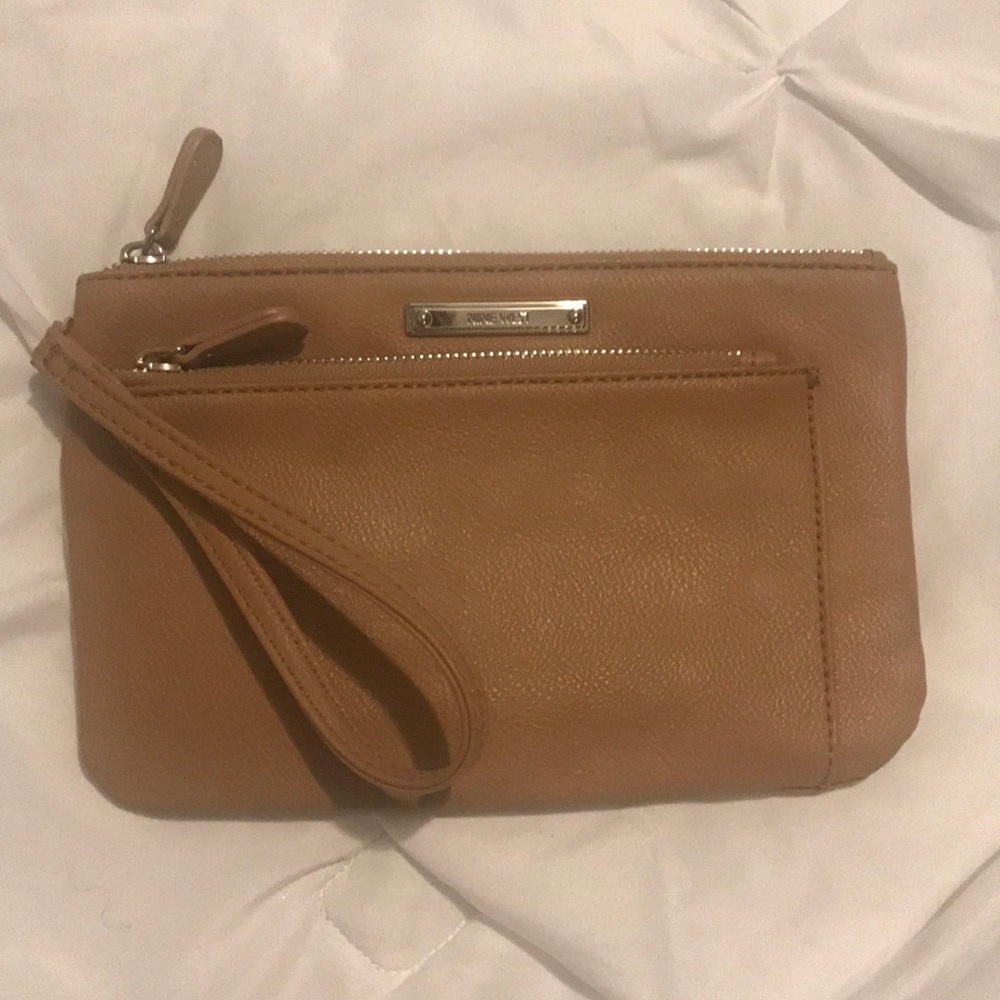 New without tags clutch